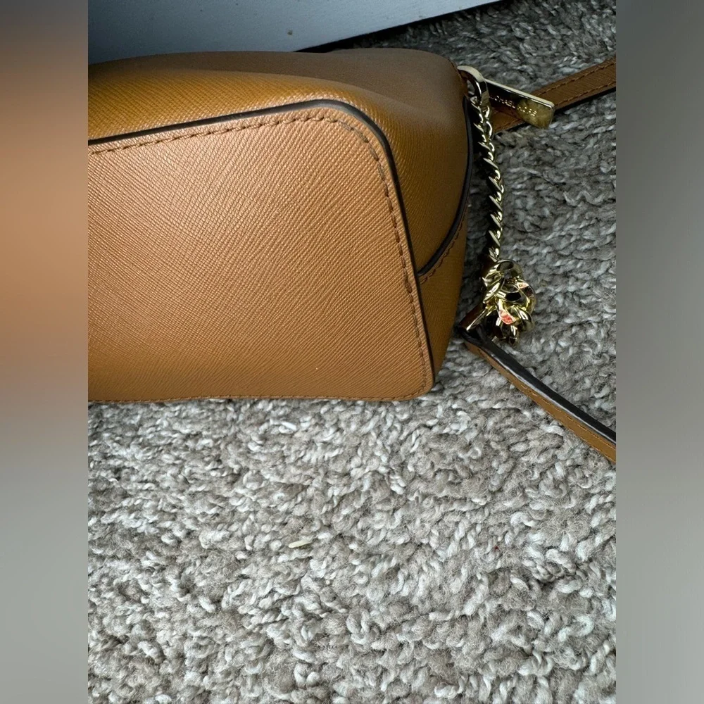 Michael Kors Jet Set Travel Tan Leather Dome Crossbody